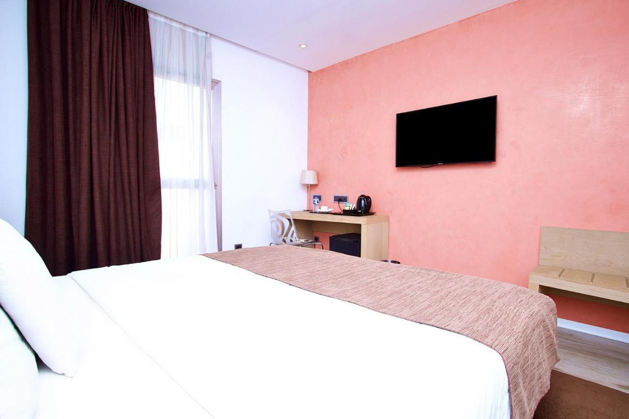 Sv Chrome Hotel Абуджа Екстериор снимка