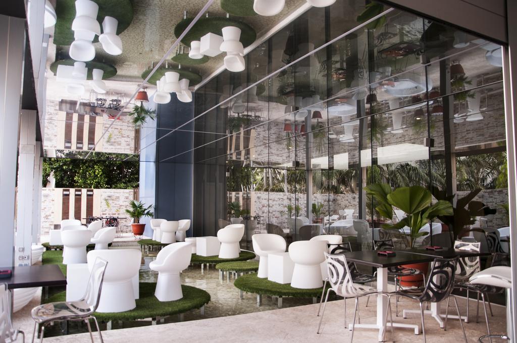 Sv Chrome Hotel Абуджа Екстериор снимка